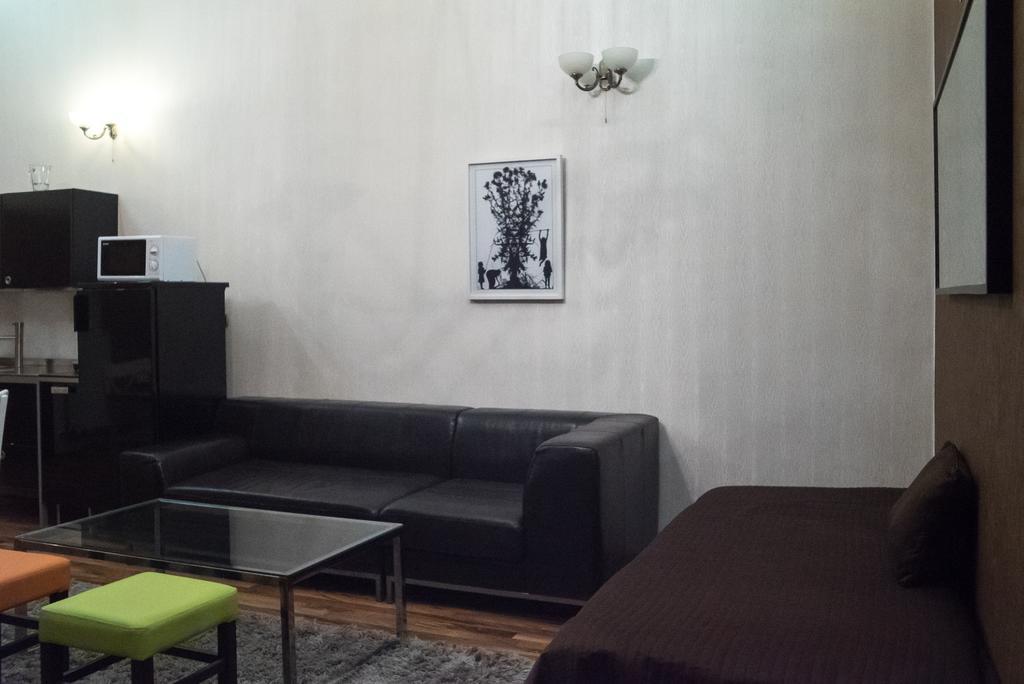 Inviting Flat In The Heart Of Town Apartment Budapest Bagian luar foto